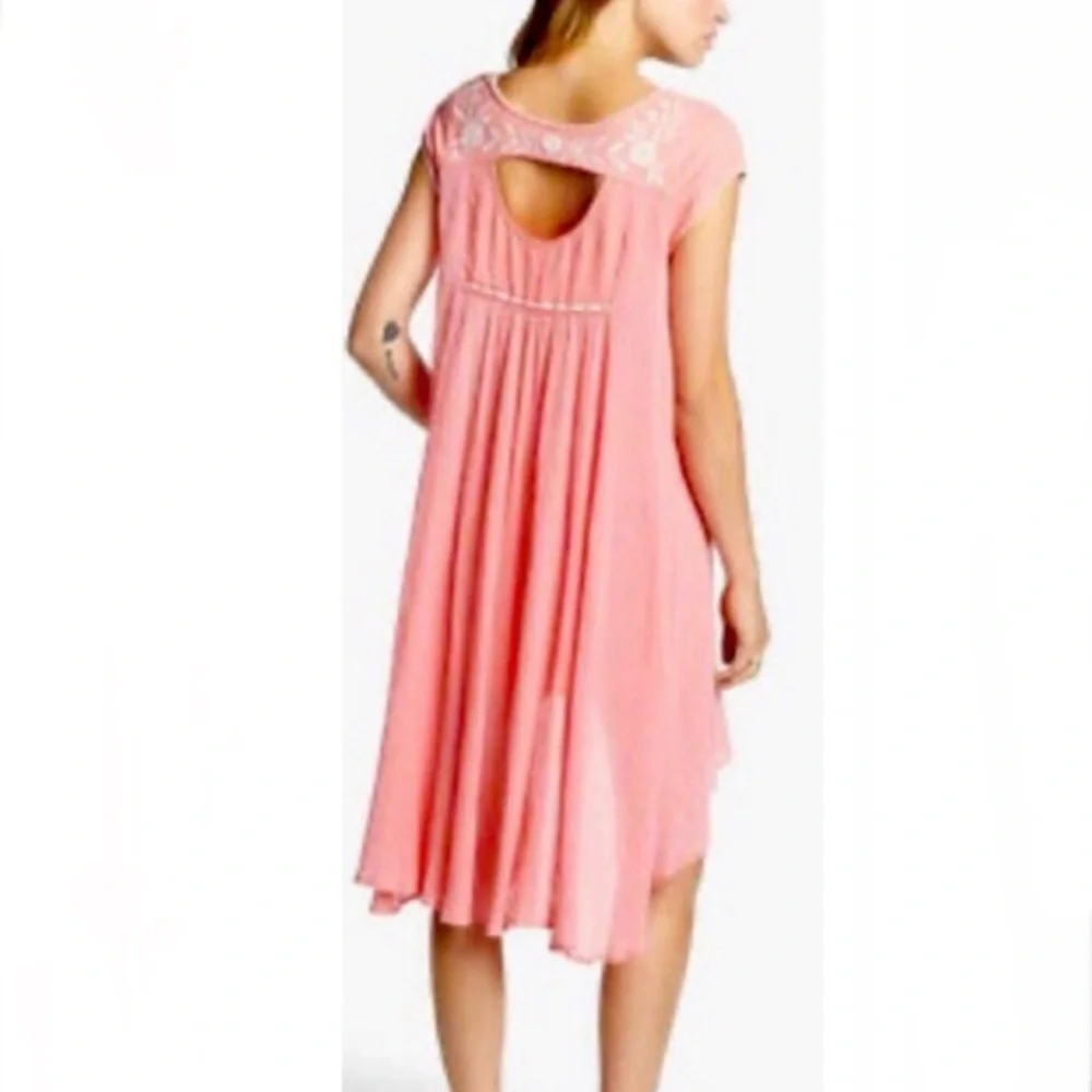 NWOT Free People India Gauze Embroidered Dress Pit to Pit: 23”. - Picture 2 of 8